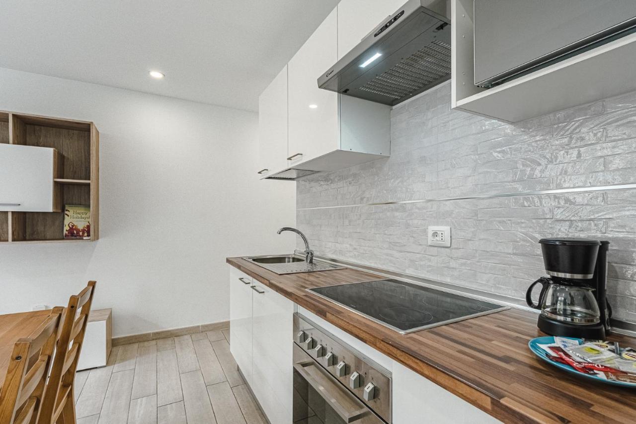 Apartamento De Lujo En Mare Verde 아데제 외부 사진