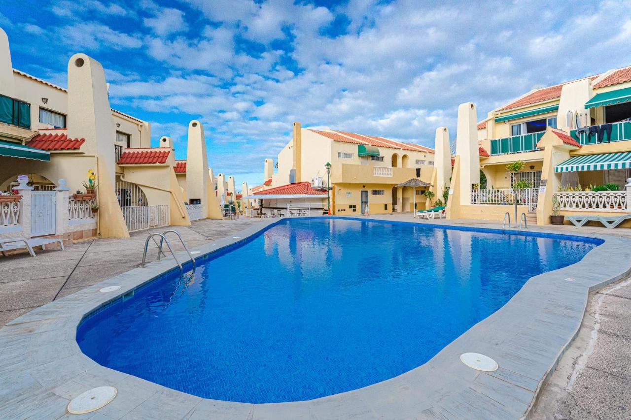 Apartamento De Lujo En Mare Verde 아데제 외부 사진